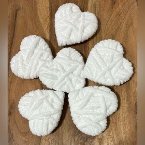 NEW White Yarn HEARTS Bowl Filler Table Scatter
Valentines Shabby Chic 6 Piece